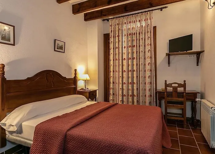 Hotel Casa Del Rio Alozaina photo