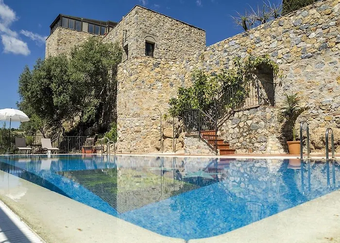 Hotel Castillo De Monda photo