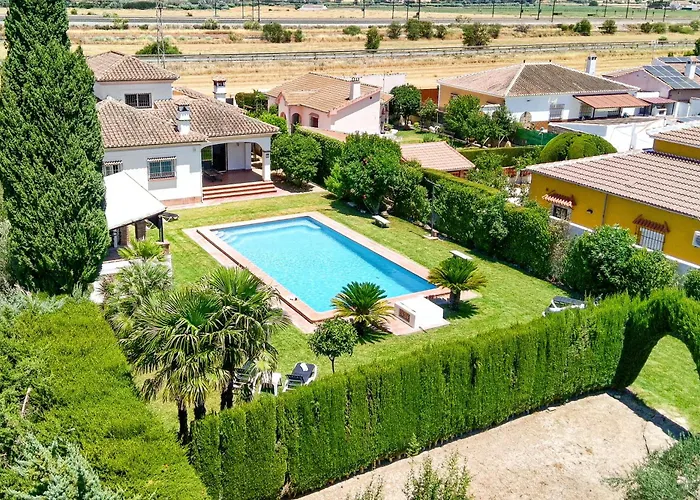 fotos do Villa B & G Pool Relax Gardens Bobadilla