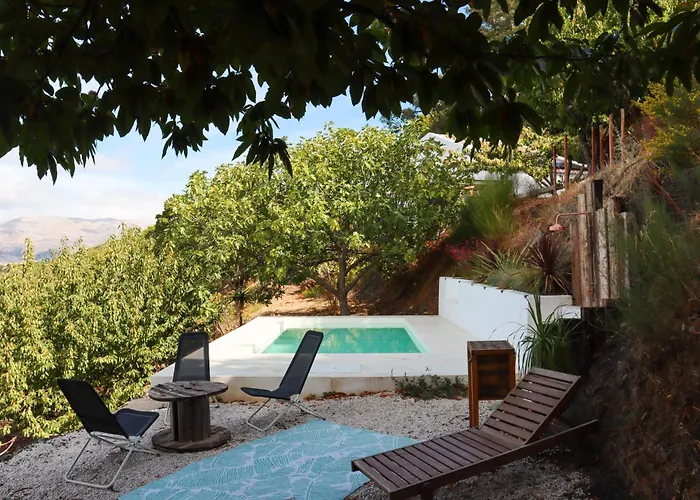 صورة Cabanas Entre Castanos Jubrique