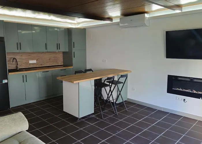 fotos do Optimus Studio Esturión Coria del Río