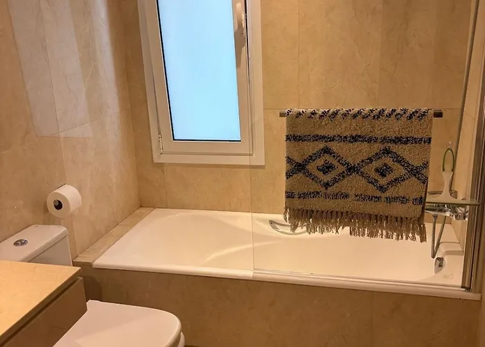 Stunning 2 Bed Beach Apartment San Luis de Sabinillas képek