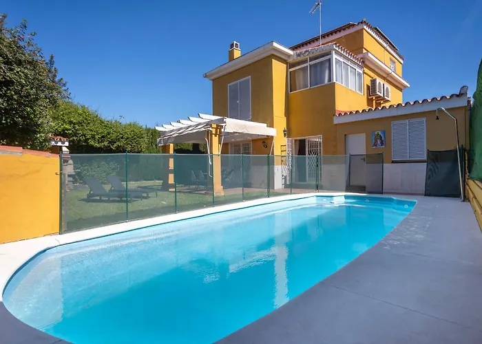 Home2Book Spacious Family Villa With Pool, Sevilla Palomares del Río foto