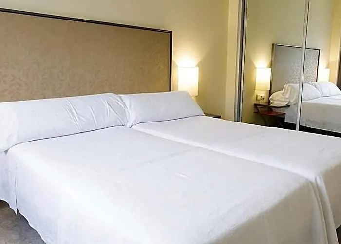 Apartamentos Vertice Sevilla Aljarafe 카스티예하데라쿠에스타 사진