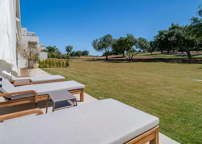 Luxury Frontline Golf Apartment In Prestigious San Roque Club 사진