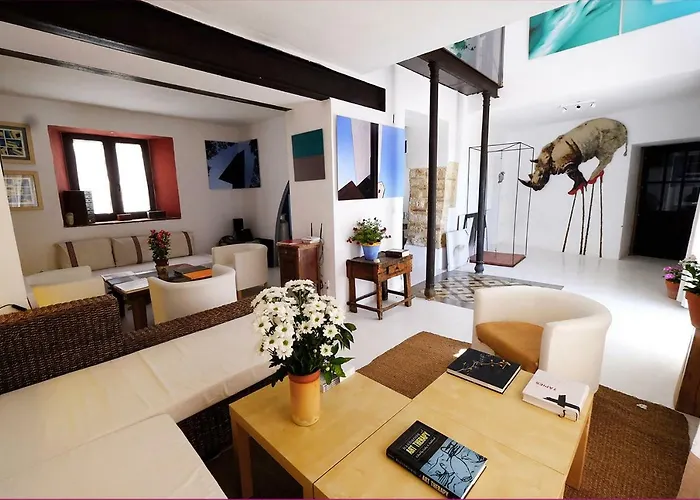 La Casa De La Luz. Artisthome Almodovar del Rio photo