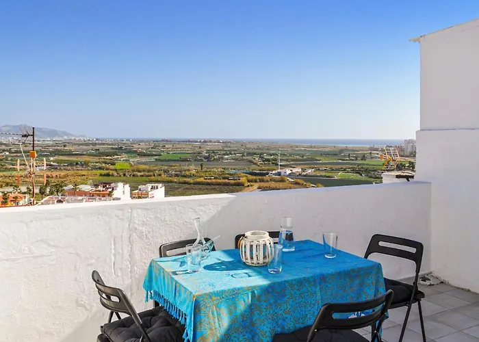 Beautiful home in Salobreña w/ WiFi&3 Bedrooms foto